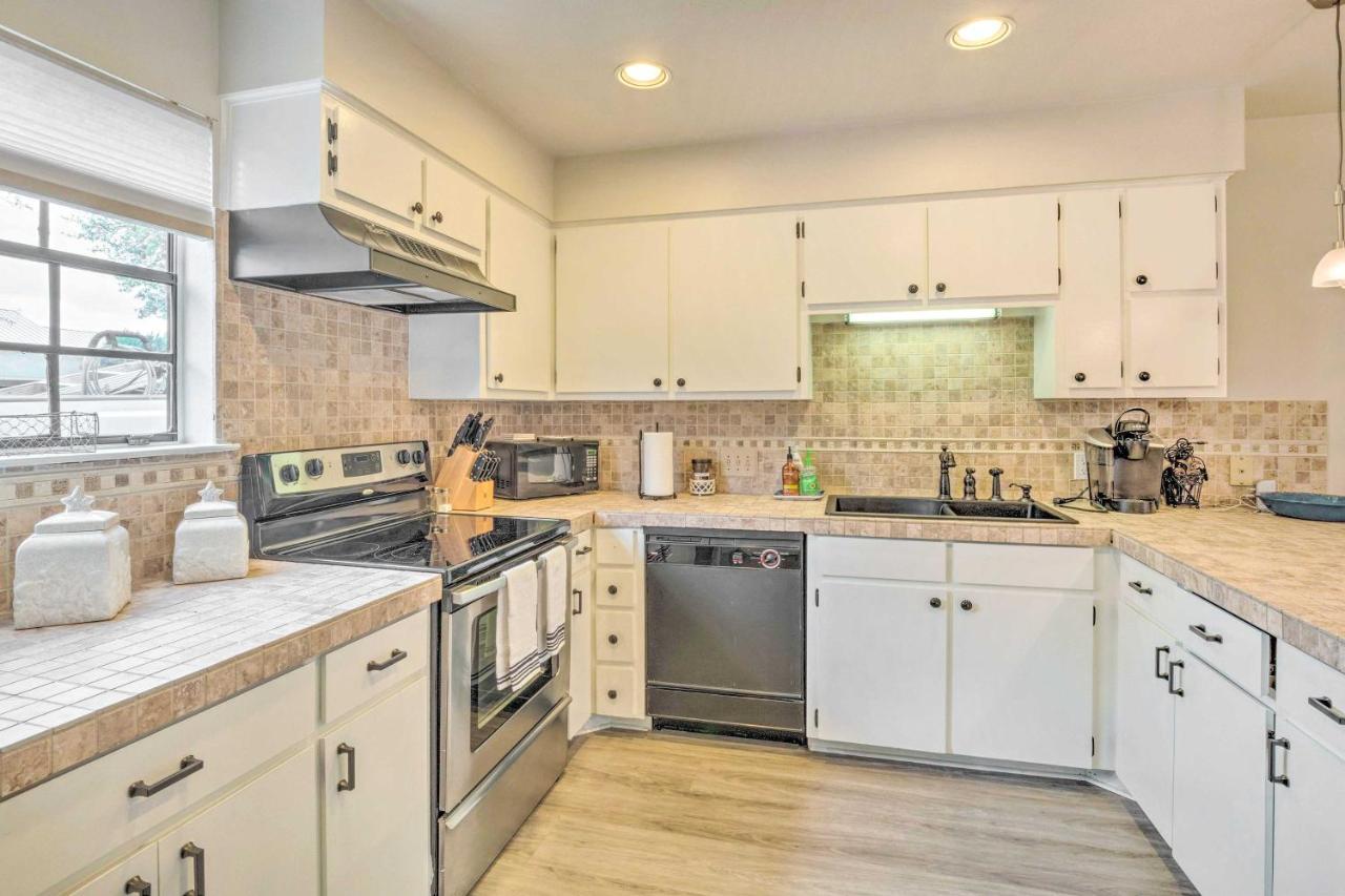 Horseshoe Bay Townhome With Patio And Outdoor Pool! Exterior foto
